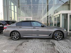 фото BMW 5 серия 2021 года с пробегом за 40000000 тенге в undefined - фото 4