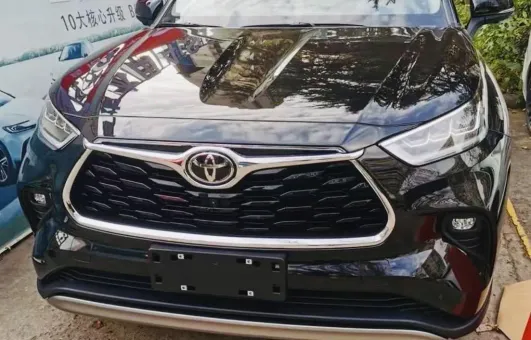 фото Toyota Highlander Новая за 31500000 тенге