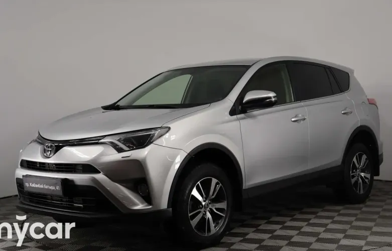 фото Toyota RAV4 2016 года с пробегом за 12000000 тенге в undefined