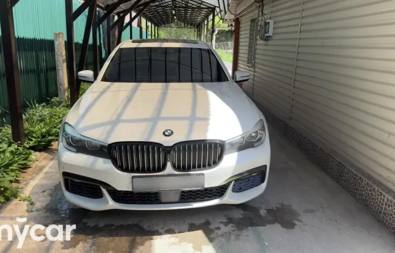 фото BMW 7 серия 2016 года с пробегом за 25000000 тенге в undefined