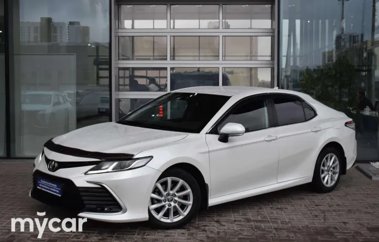 фото Toyota Camry 2021 года с пробегом за 10700000 тенге в undefined