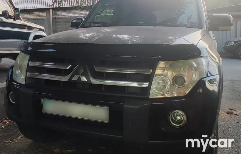 фото Mitsubishi Pajero 2006 года с пробегом за 9000000 тенге в undefined