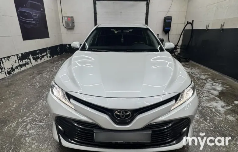 фото Toyota Camry 2019 года с пробегом за 12500000 тенге в undefined
