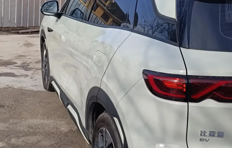 фото BYD Yuan Up 2024 года с пробегом за 9800000 тенге в undefined