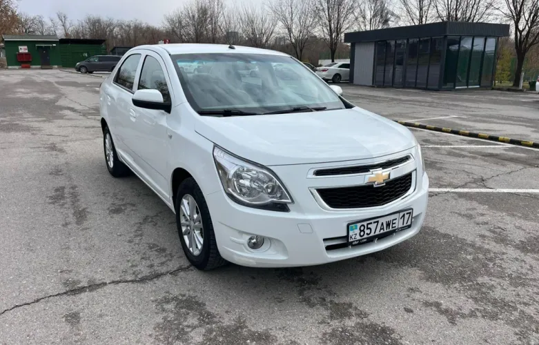 фото Chevrolet Cobalt 2022 года с пробегом за 5600000 тенге в undefined