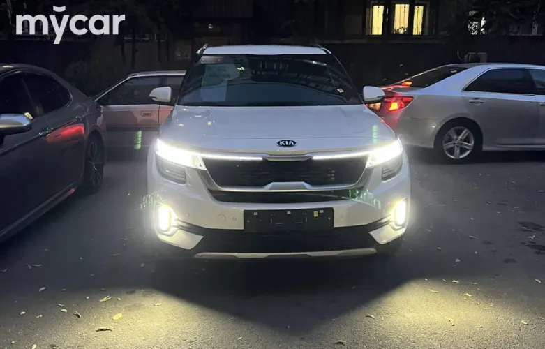 фото Kia Seltos 2021 года с пробегом за 11000000 тенге в undefined