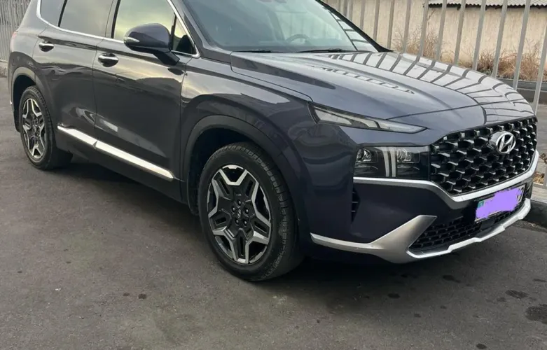 фото Hyundai Santa Fe 2021 года с пробегом за 16500000 тенге в undefined