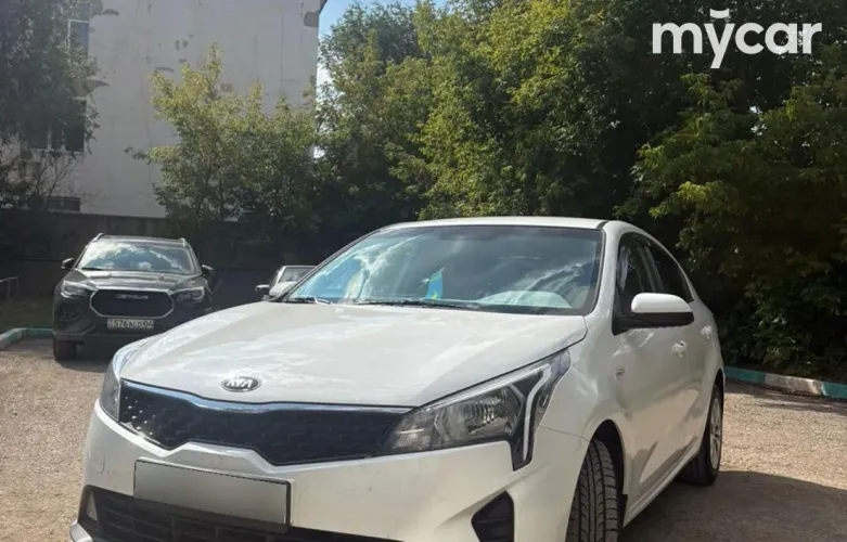 фото Kia Rio 2021 года с пробегом за 6000000 тенге в undefined