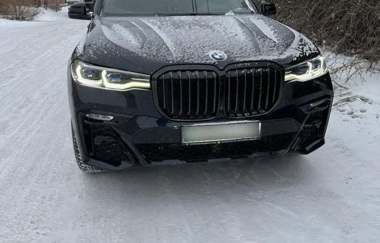 фото BMW X7 2022 года с пробегом за 46800000 тенге в undefined