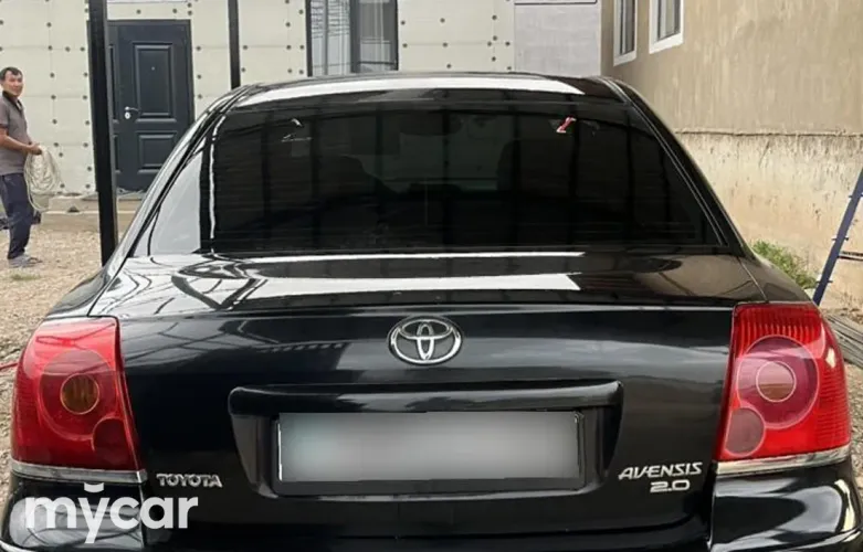 фото Toyota Avensis 2004 года с пробегом за 4500000 тенге в undefined