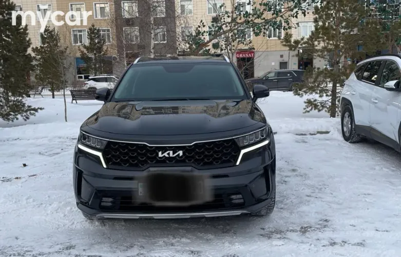 фото Kia Sorento 2023 года с пробегом за 18000000 тенге в undefined