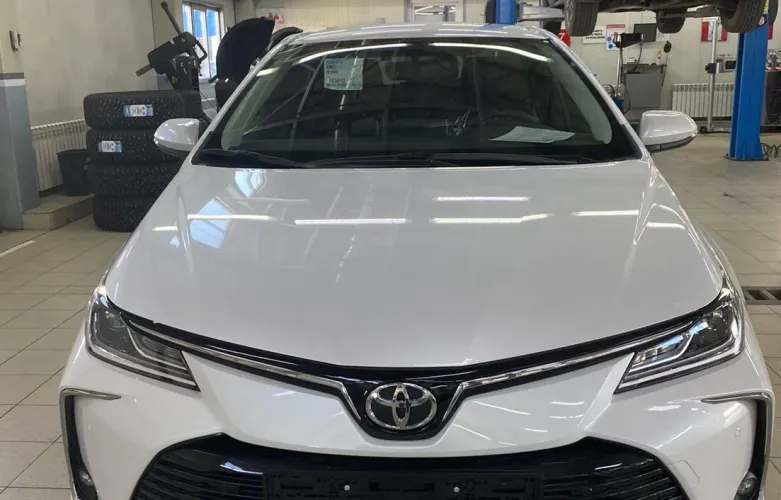 фото Toyota Corolla 2022 года с пробегом за 13000000 тенге в undefined