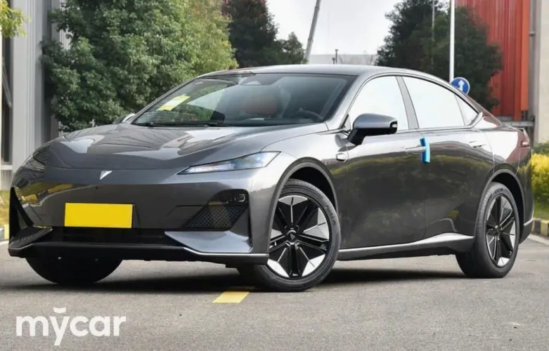 фото Changan Deepal SL03 2025 года с пробегом за 11000000 тенге в undefined