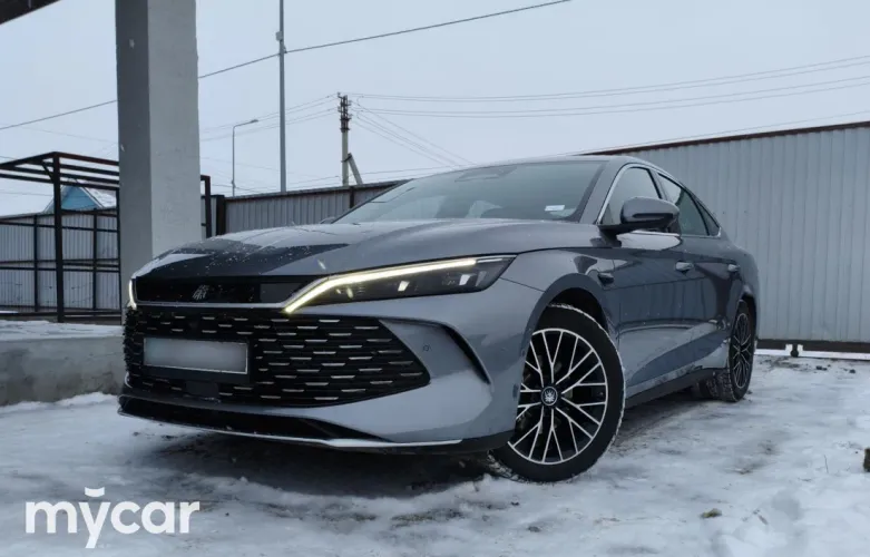 фото BYD Qin 2025 года с пробегом за 15000000 тенге в undefined