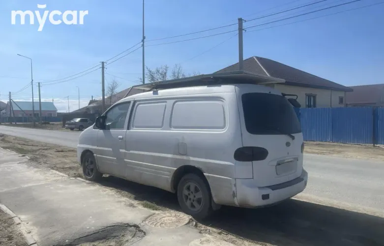 фото Hyundai Starex 2007 года с пробегом за 3500000 тенге в undefined