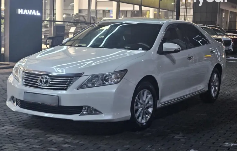 фото Toyota Camry 2014 года с пробегом за 8200000 тенге в undefined
