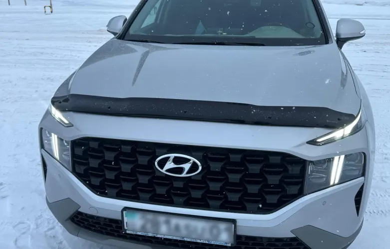 фото Hyundai Santa Fe 2023 года с пробегом за 16000000 тенге в undefined