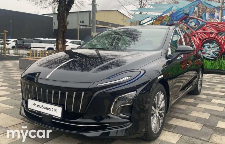 фото Hongqi E-QM5 2023 года с пробегом за 8600000 тенге в undefined