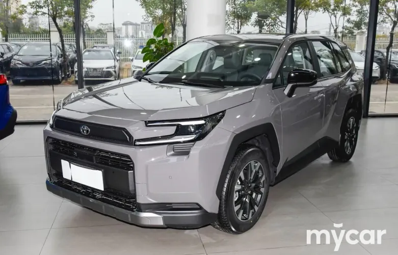 фото Toyota RAV4 2025 года с пробегом за 17300000 тенге в undefined