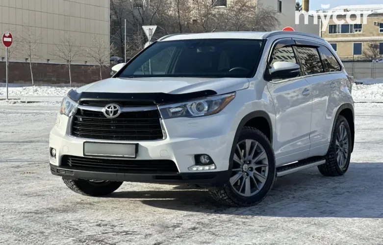 фото Toyota Highlander 2014 года с пробегом за 17000000 тенге в undefined