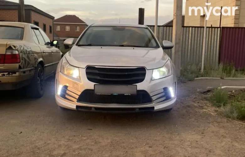 фото Chevrolet Cruze 2013 года с пробегом за 4600000 тенге в undefined