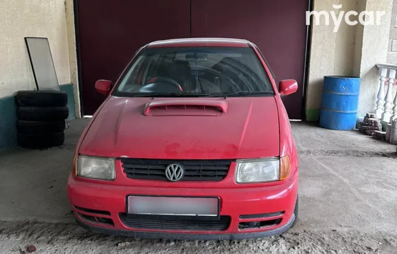 фото Volkswagen Polo 1994 года с пробегом за 950000 тенге в undefined