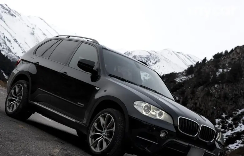 фото BMW X5 2013 года с пробегом за 13000000 тенге в undefined
