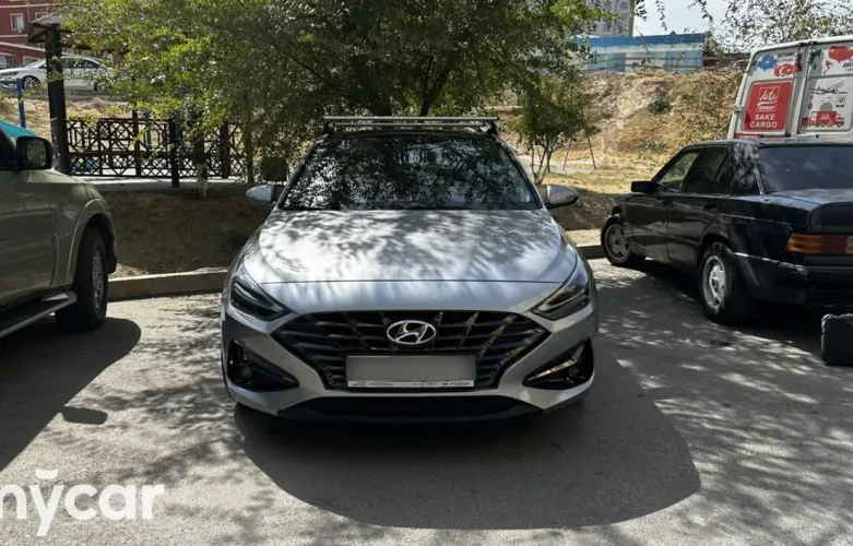 фото Hyundai i30 2023 года с пробегом за 10000000 тенге в undefined