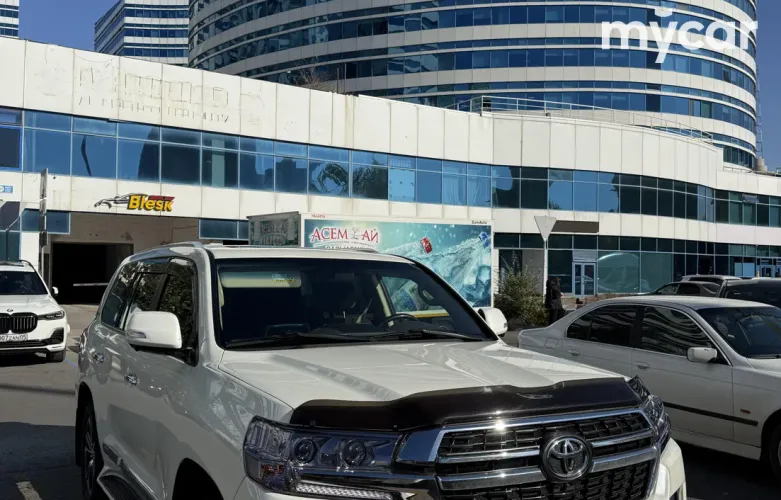 фото Toyota Land Cruiser 2021 года с пробегом за 38500000 тенге в undefined