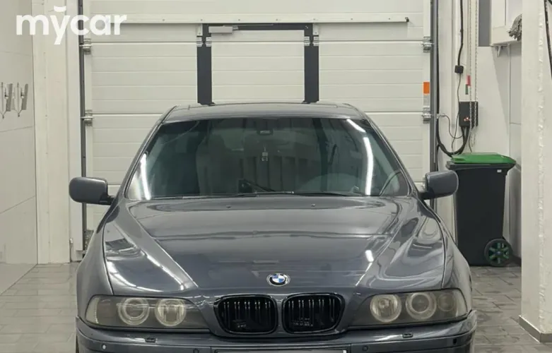 фото BMW 5 серия 2001 года с пробегом за 4300000 тенге в undefined