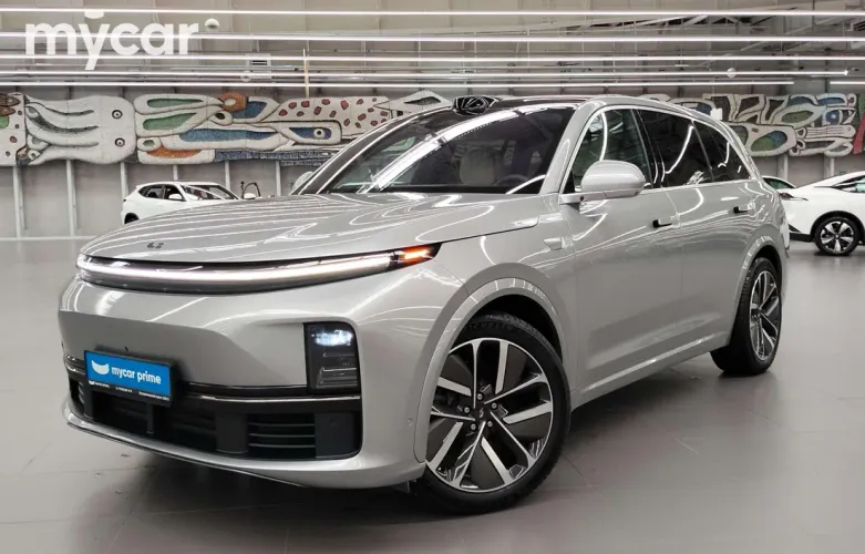 фото LiXiang L7 2024 года с пробегом за 24740000 тенге в undefined