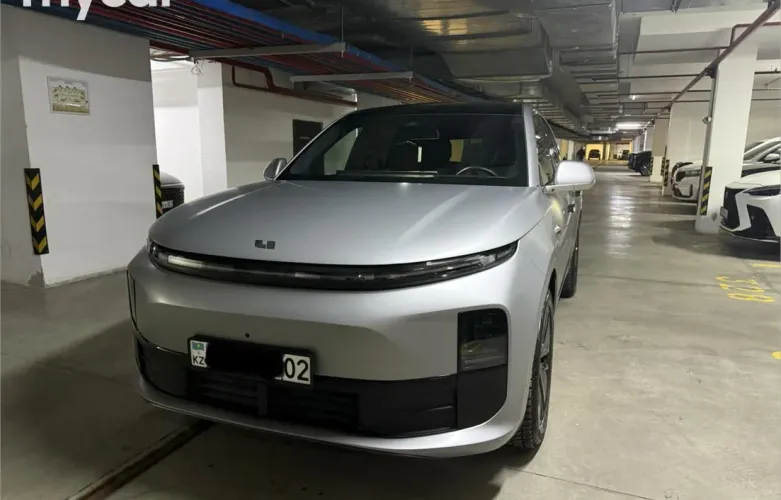 фото LiXiang L6 2024 года с пробегом за 20000000 тенге в undefined