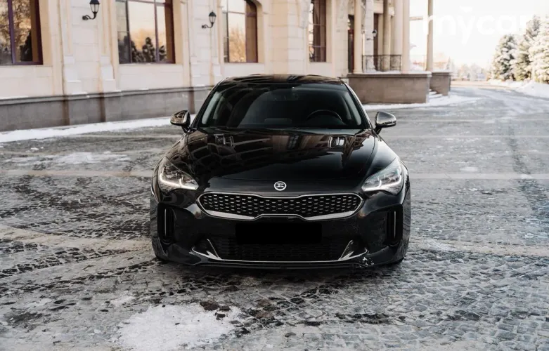 фото Kia Stinger 2017 года с пробегом за 12000000 тенге в undefined