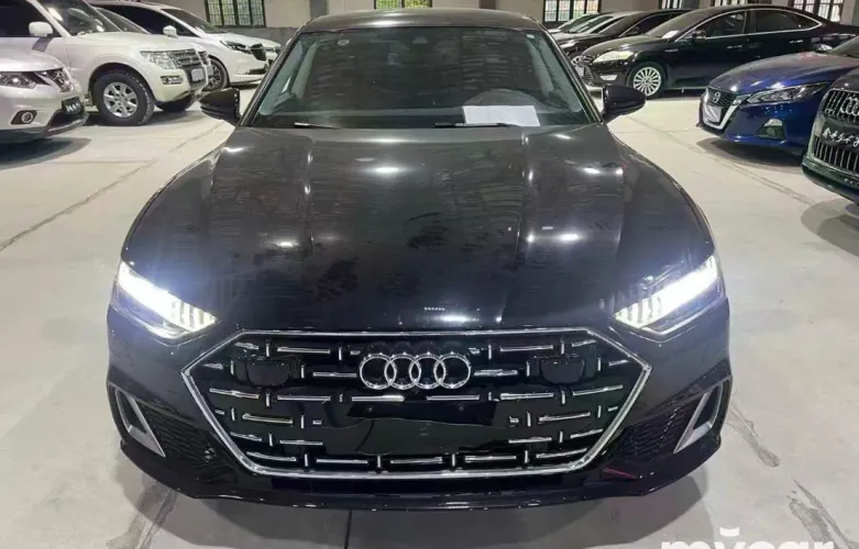 фото Audi A7 2023 года с пробегом за 38000000 тенге в undefined