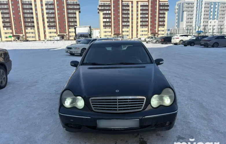 фото Mercedes-Benz C-Класс 2003 года с пробегом за 2600000 тенге в undefined