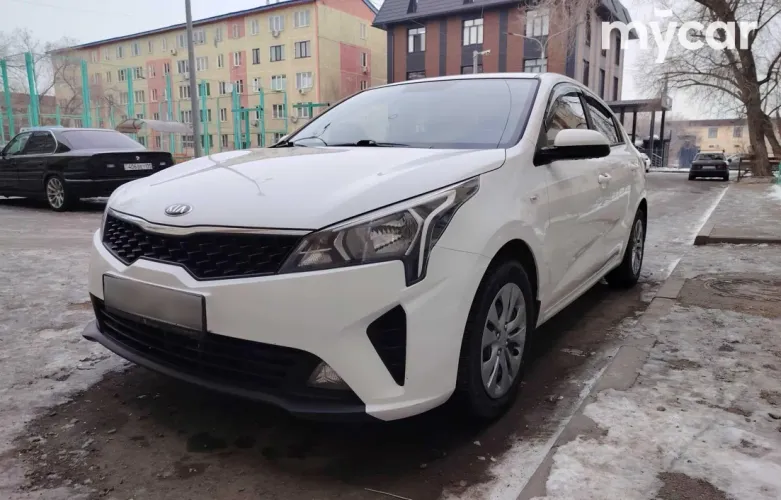 фото Kia Rio 2021 года с пробегом за 5900000 тенге в undefined