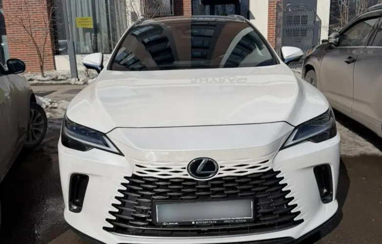 фото Lexus RX 2024 года с пробегом за 45000000 тенге в undefined