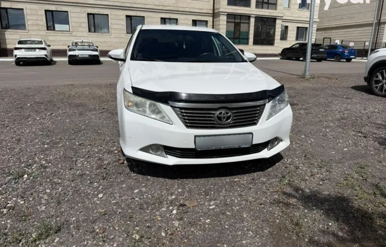 фото Toyota Camry 2013 года с пробегом за 7500000 тенге в undefined