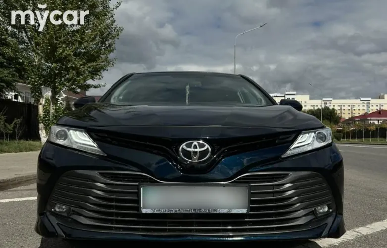фото Toyota Camry 2018 года с пробегом за 12500000 тенге в undefined