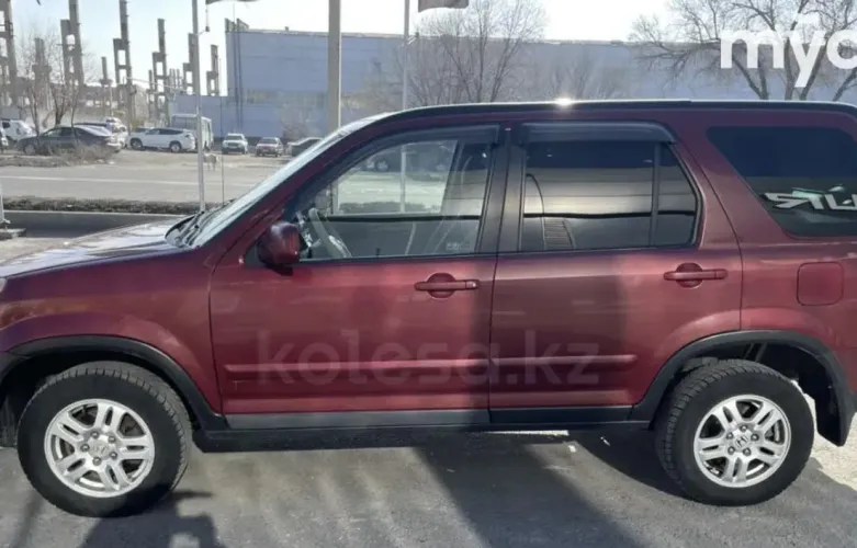 фото Honda CR-V 2002 года с пробегом за 5500000 тенге в undefined