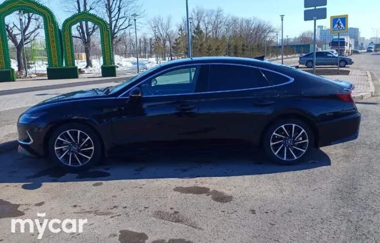 фото Hyundai Sonata 2022 года с пробегом за 12000000 тенге в undefined