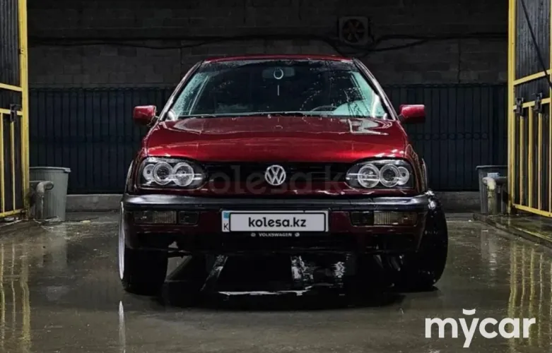 фото Volkswagen Golf 1992 года с пробегом за 1700000 тенге в undefined