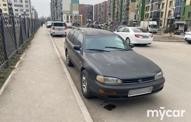 фото Toyota Camry 1992 года с пробегом за 1000000 тенге в undefined
