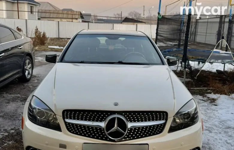 фото Mercedes-Benz C-Класс 2009 года с пробегом за 7500000 тенге в undefined
