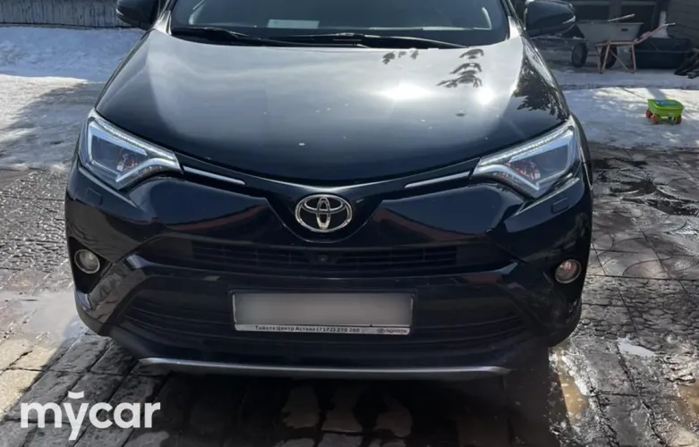 фото Toyota RAV4 2017 года с пробегом за 13000000 тенге в undefined