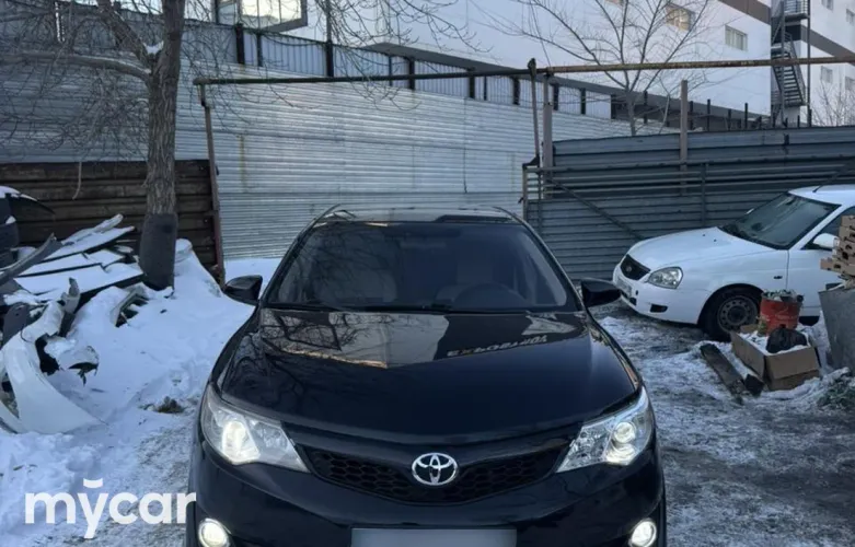 фото Toyota Camry 2012 года с пробегом за 7000000 тенге в undefined