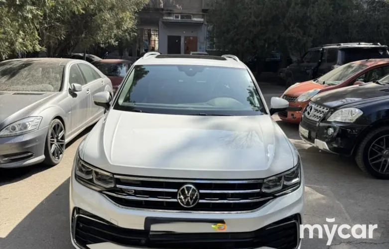 фото Volkswagen Tiguan 2021 года с пробегом за 21000000 тенге в undefined