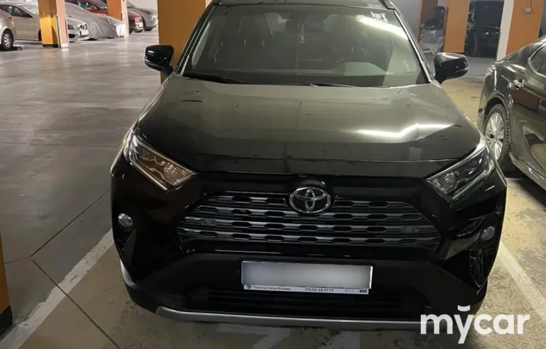 фото Toyota RAV4 2022 года с пробегом за 20500000 тенге в undefined