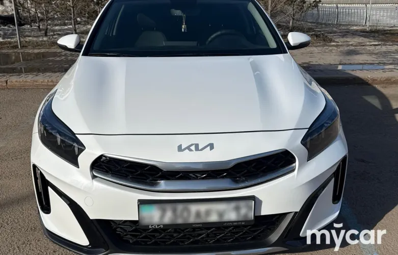 фото Kia XCeed 2023 года с пробегом за 12000000 тенге в undefined