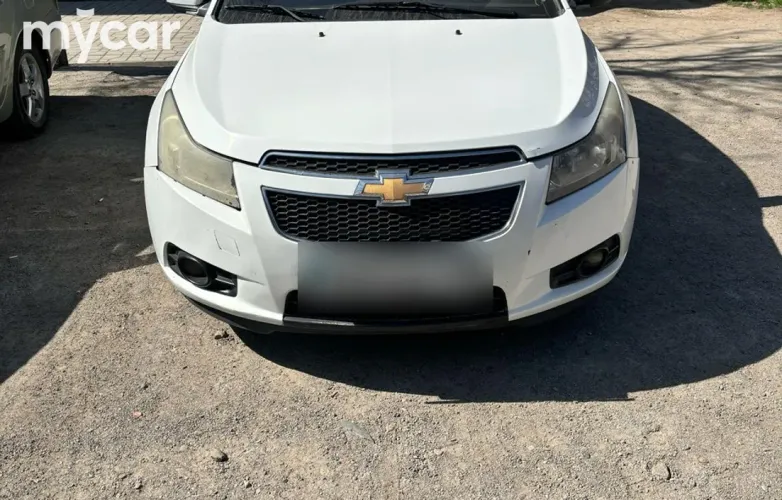 фото Chevrolet Cruze 2012 года с пробегом за 3800000 тенге в undefined